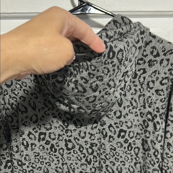 Sundry Gray and Black Animal Print Hoodie - Picture 5 of 6